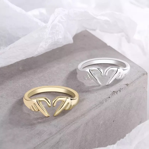 🔵𝟲𝟱%𝗢𝗙𝗙 𝗯𝘂𝗻𝗱𝗹𝗲𝘀 𝟯+🔵 NEW Finger Heart Adjustable Ring - Picture 5 of 9